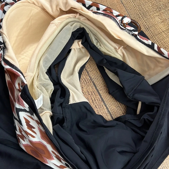 Contour By Beach Scene Black Tan Patterned Halter One Piece Swimsuit Womens 16 - Picture 5 of 8